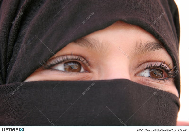 arabic woman eyes