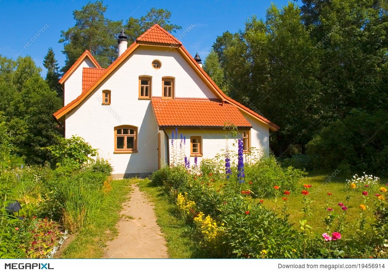 White House With Red Tile Roof Stock Photo 19456914 Megapixl White House With Red Tile Roof