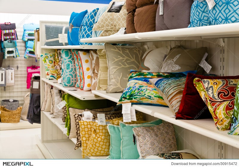 Home Goods Pillows - Home Decor