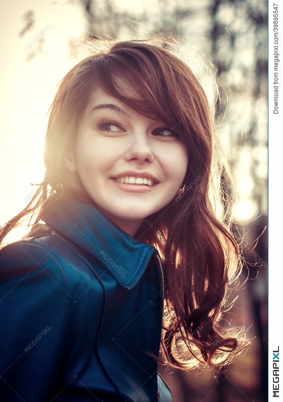 Very young girl outdoor share Very young girl outdoor what words