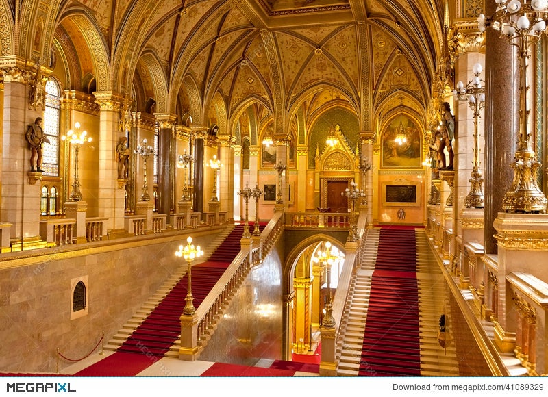 Hungarian Parliament Building- Facts, Photo Tour and Tips for Visiting