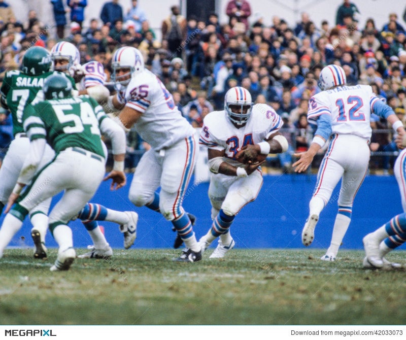 Houston Oilers RB Earl Campbell Editorial Photography - Image of game,  league: 37163807