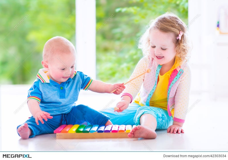 Kids Playing Music With Xylophone Stock Photo 42303034 - Megapixl