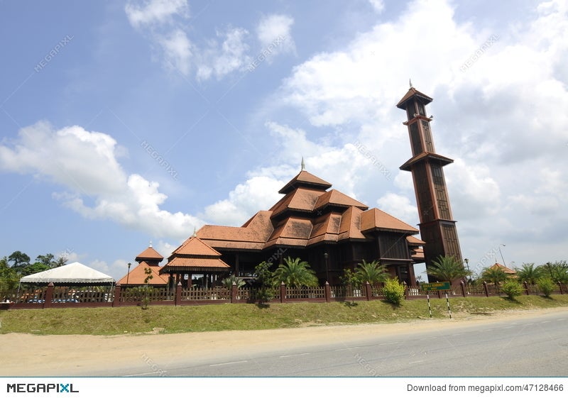 Ulul Albab Mosque Masjid Kayu Seberang Jertih In Terengganu Stock Photo 47128466 Megapixl