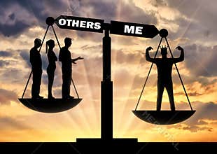 A selfish man with a crown considers himself better than a crowd on the scales of justice.