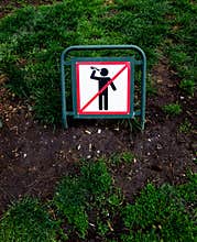 No alcoholic beverages allowed sign