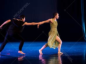 Beat the road and run away-Act 5: Nowhere to place youth-Modern Dance Dreamlan