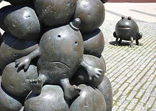Sculptures in the Federal Courthouse Plaza garden