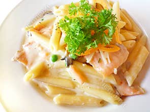 Pasta with smoked salmon