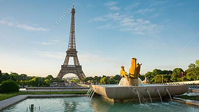Eiffel Tower video from Trocadero Place.