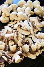 White mushrooms as pizza ingredients