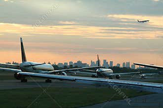 Airplane departure traffic