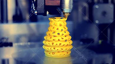 Automatic three dimensional 3d printer performs plastic.