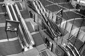 Line of stairs, Kyoto station