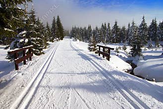 Cross country skiing way