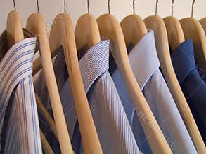 Clothes hanger