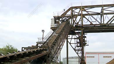 Sugar beet conveyor belt