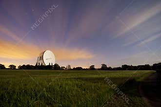 Jodrell bank at night