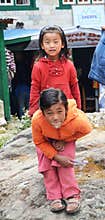 Nepali kids along the Everest trail
