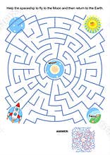 Maze game for kids - spaceship Moon flight