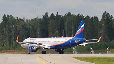 Plane Airbus A321 of Aeroflot arriving