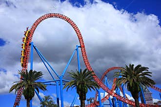 Superman Escape roller coaster ride drop