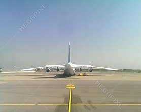 Antonov carrier plane