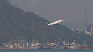 Cathay Pacific Airbus A321 take off