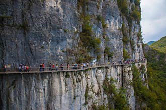 Enshi Grand Canyon plank