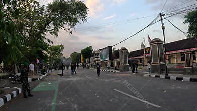 Indonesian rioted and demonstrated to demand higher allowances in the House of Representatives (DPR)