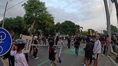 Indonesian rioted and demonstrated to demand higher allowances in the House of Representatives (DPR)