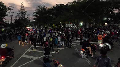 Indonesian rioted and demonstrated to demand higher allowances in the House of Representatives (DPR)