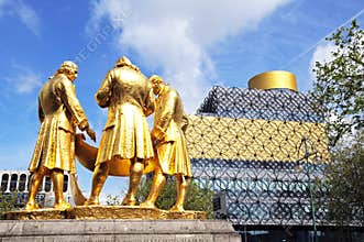 Statue and library, Birmingham.