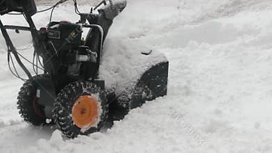 Snow-removal work with a snow blower