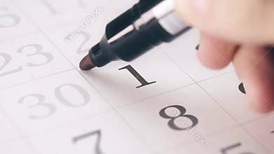 Marked the first 1 day of a month in the calendar transforms into DUE DATE reminder