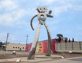 Traveling man stainless steel scupture, Deep Ellum, Dallas, Texas