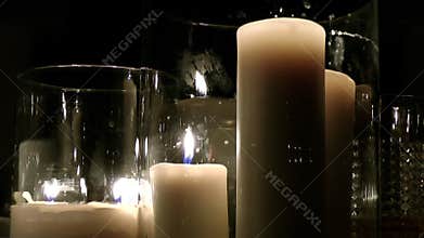 Flickering candle arrangement