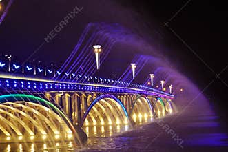 Lights, bridges and fountains