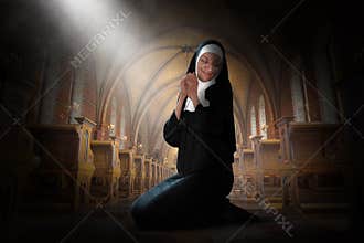 Nun Praying, Prayer, Christian Religion, Catholic