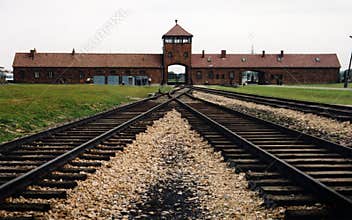 Auschwitz 1