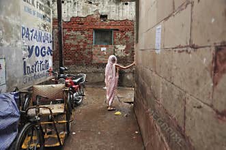 Old indian lady in varanasi