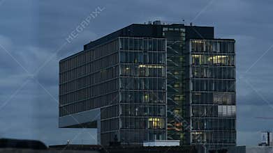 14sek time loop office skyscraper