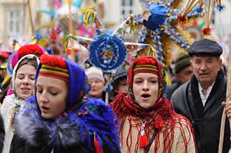 Christmas Star carriers parade through Lviv streets