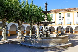 Fountain in the center of Plaza Buen Alcade, Ciudad Rodrigo, Spain