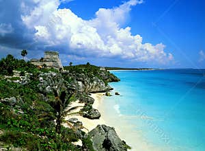 Tulum mexico mayan ruins