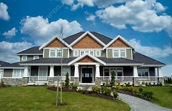 Grand Suburban Home House Maison Porch Clouds Cumulus Sky Background