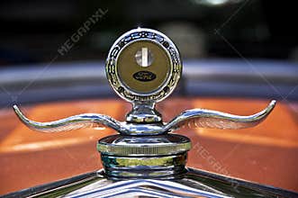 1930 Ford hood ornament