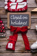Opening hours on christmas holidays: closed; information for customers and guests.