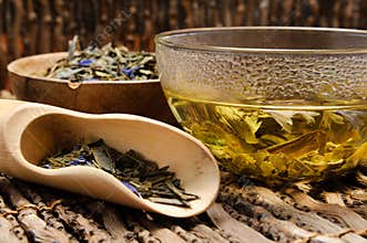 Hot green tea