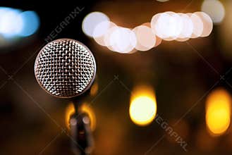 Microphone